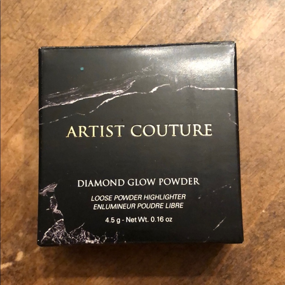 Artist Couture Diamond Glow Powder Highlight
